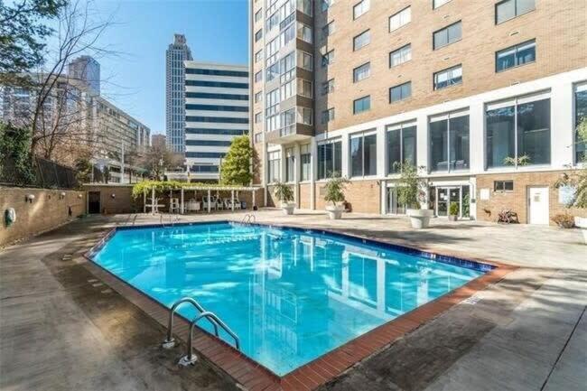 Atl Downtown 2Br King Bed Free Parking Lm1702 Villa Atlanta Exterior photo